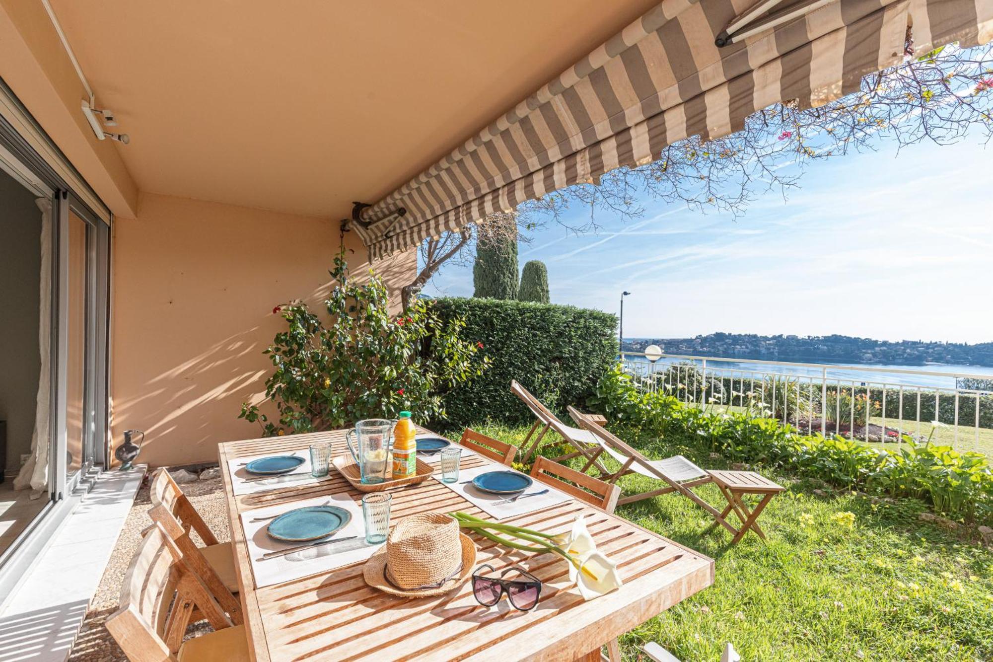 2 Bdr Villefranche-Sur-Mer Sea View Parking And Swimming Pool Exterior photo